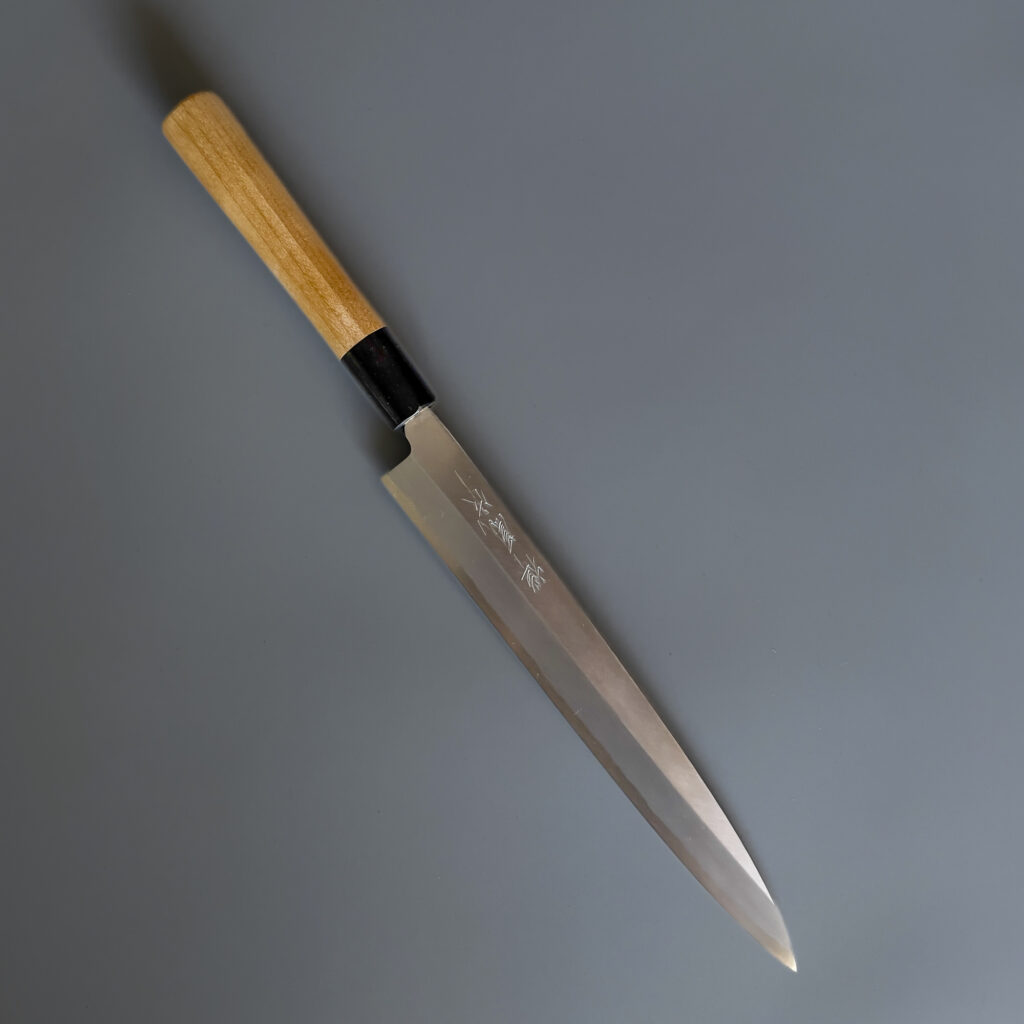 Cuchillo Yanagiba japonés Zenpou 240mm acero Shirogami