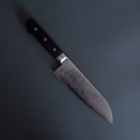 Cuchillo japonés Santoku Sakai Takayuki 170mm – Acero Damasco pulido